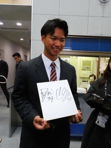 ロッテ ドラ4桜井ユウヤ 昌平高同級生Jリーガーに刺激「負けたくない、1番上に立てるように」