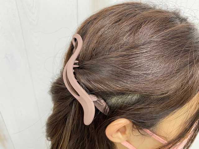 ダイソー　サイドクリップ　100均　ヘアアクセサリー　ホールド感　毛量