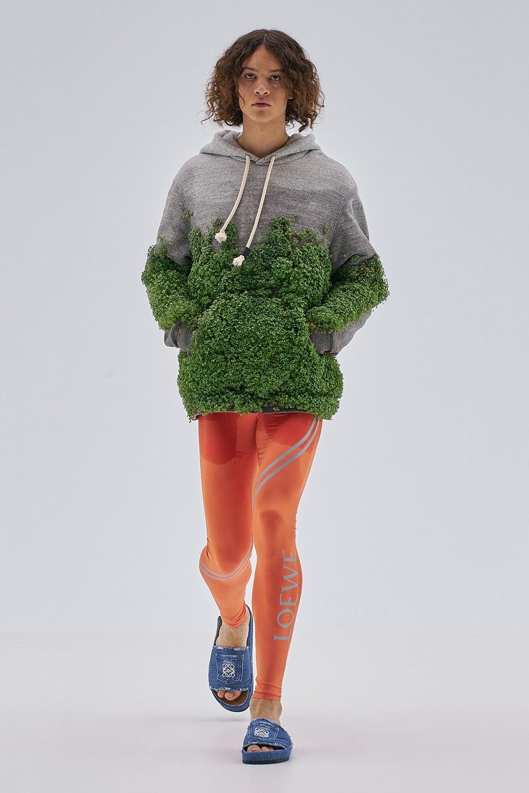 ロエベ2023年春夏メンズコレクション（提供写真）