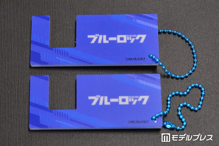 スマホスタンドキーホルダー(C)モデルプレス