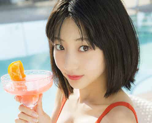武田玲奈、水着・コスプレから初の下着姿まで… ハタチの誕生日に新たな挑戦