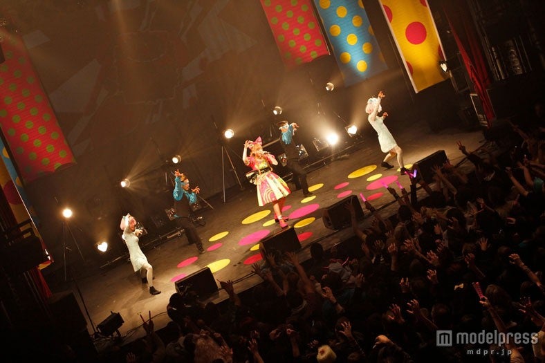 ワールドツアーのパリ公演を開催したきゃりーぱみゅぱみゅ　　PHOTO by 石井亜希