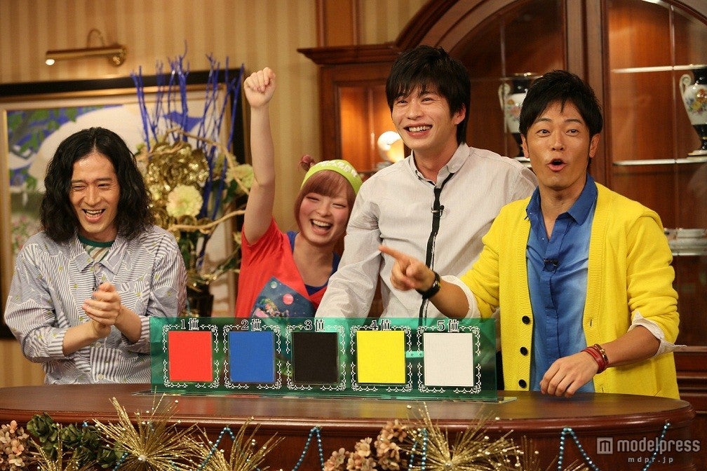 左から：又吉直樹（ピース）、きゃりーぱみゅぱみゅ、田中圭、陣内智則／画像提供：関西テレビ