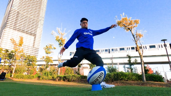 「ウルトラマンDASH」サッカースゴ技チャレンジ(C)日本テレビ