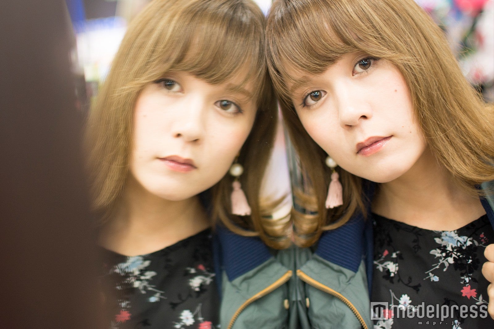 垢抜け感を演出（C）モデルプレス