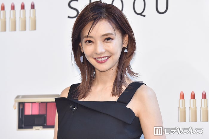 倉科カナ、初のオレンジヘアにイメチェン「雰囲気変わる」「めっちゃ明るい」の声