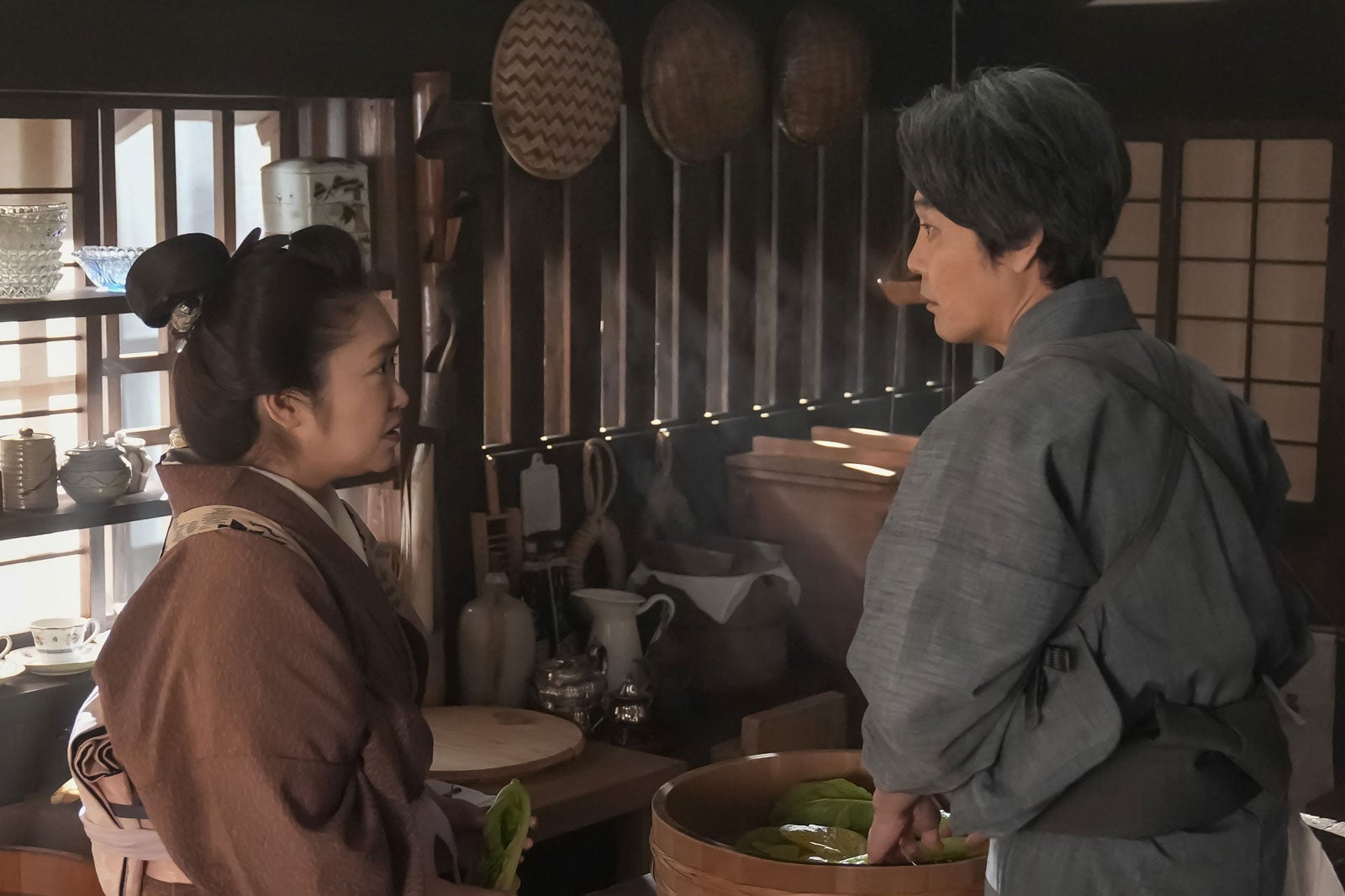 池脇千鶴、岡部たかし「ばけばけ」第99話（C）NHK