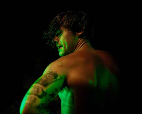 ハリー・スタイルズ、2年5ヵ月ぶり新曲が世界トレンド席巻 鍛え上げた肉体美も話題に