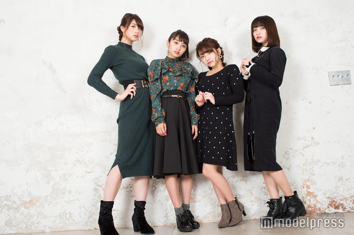 (左から)アンジェラ芽衣、黒木ひかり、十味、桃月なしこ (C)モデルプレス