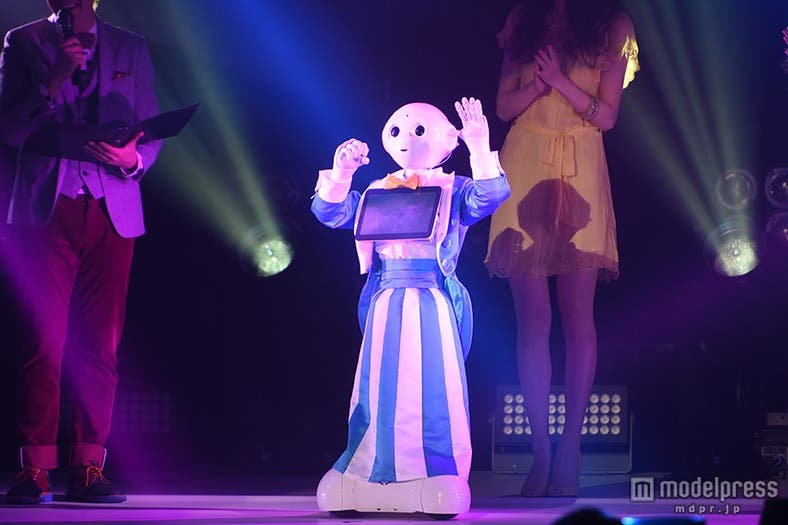 ピンク・レディーの『ペッパー警部』を歌って踊る!/Pepper