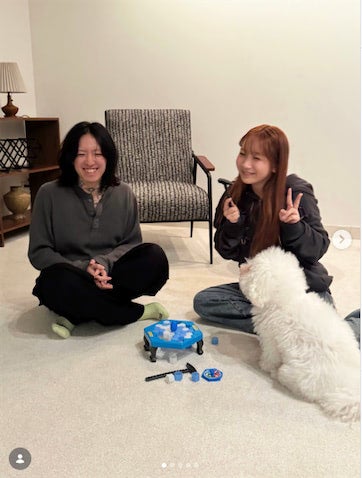 YOASOBI Ayaseとikuraが‟サシ”で新年会、仲睦まじい姿にファン「めちゃめちゃ尊い」