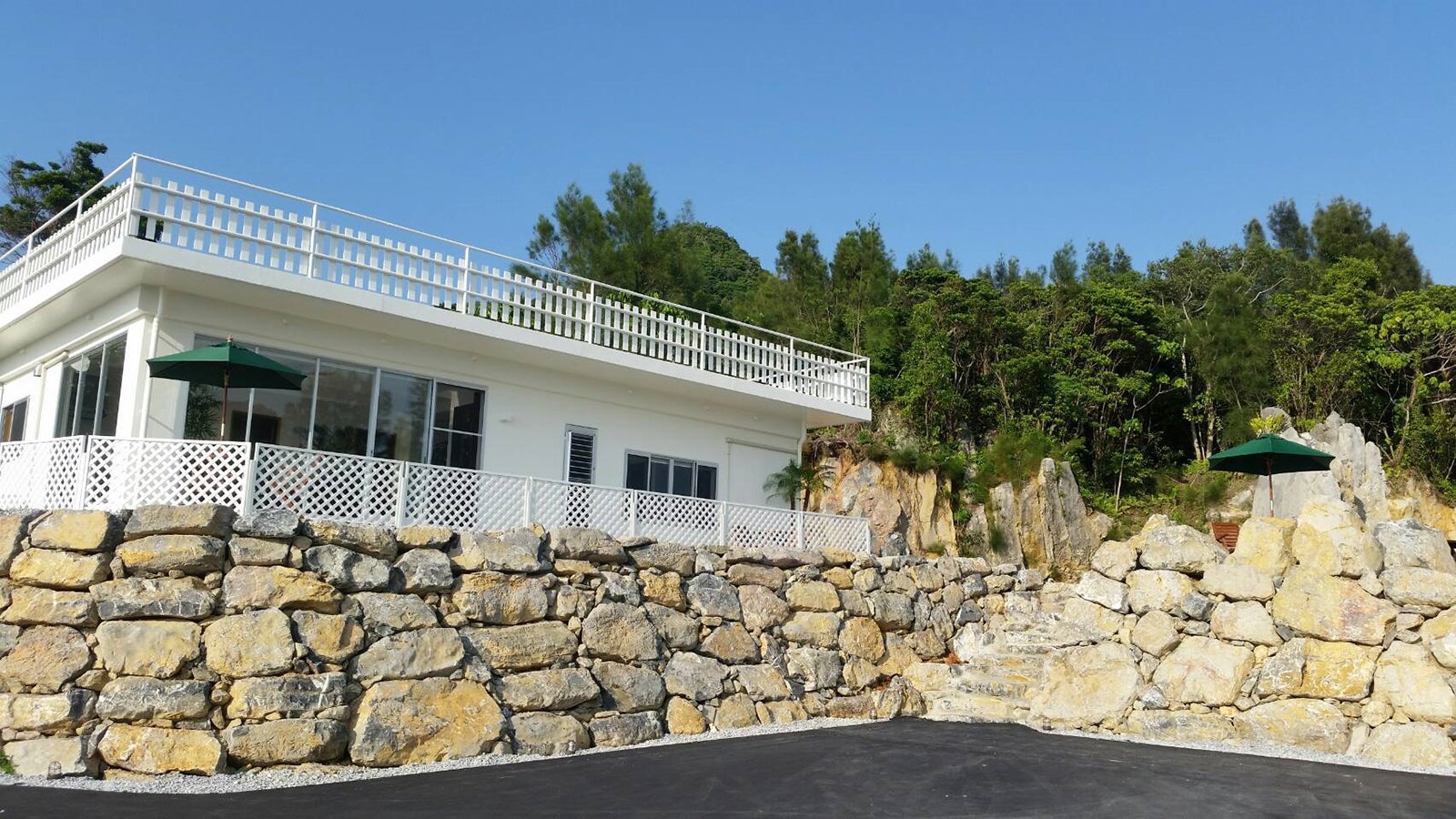 琉球翆邸輝（提供写真）