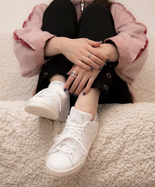 夏 今リアルに売れてる 白スニーカー 5選 夏のオシャレは足元から モデルプレス