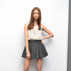 インタビューに応じてくれた菜々緒