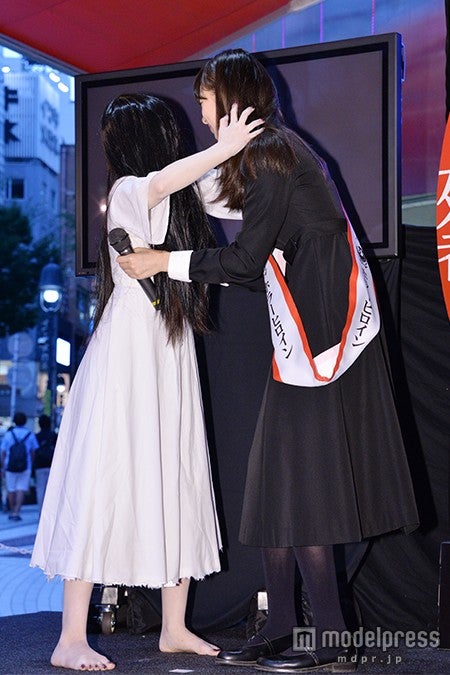 貞子と中条あやみ