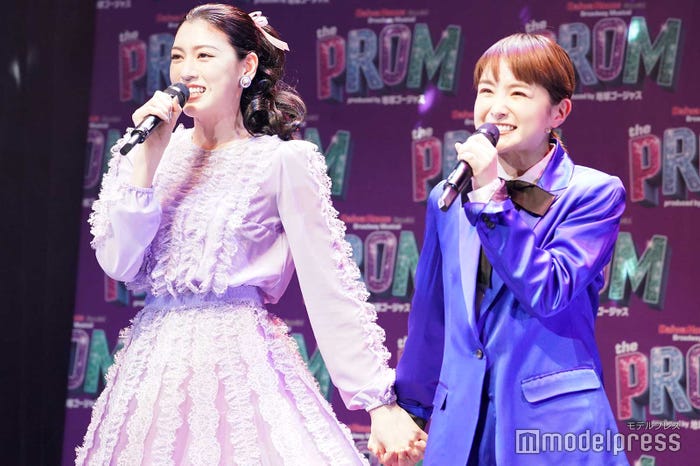 三吉彩花、葵わかな (C)モデルプレス