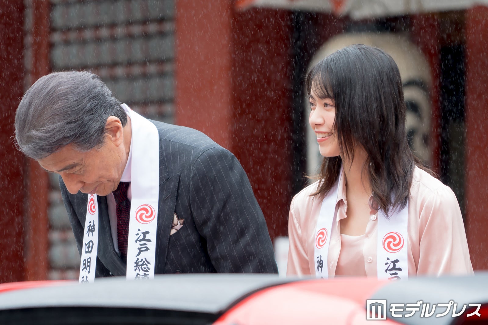 舘ひろし、西野七瀬（C）モデルプレス