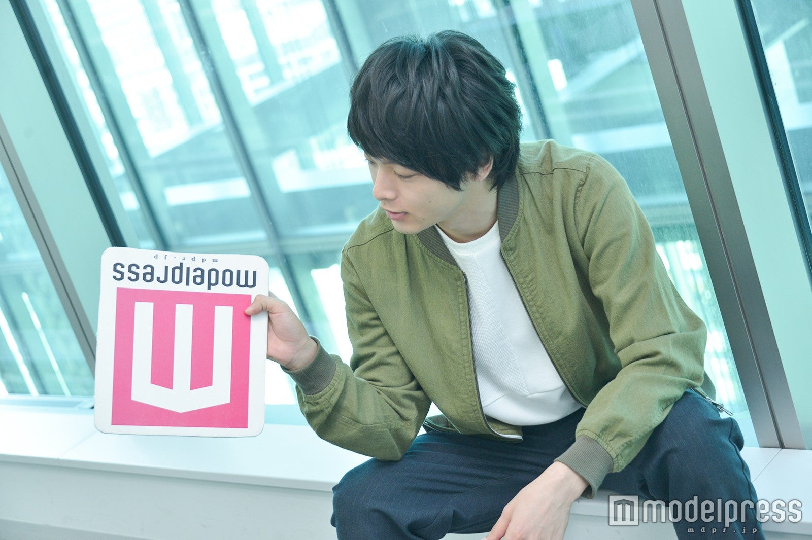 中村倫也｢ワデルプレス｣（C）モデルプレス