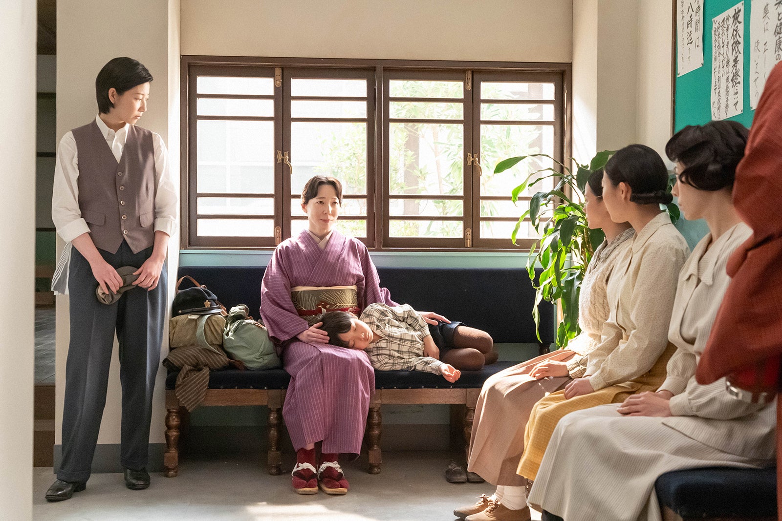 【虎に翼 第18話あらすじ】梅子の家庭事情明らかに 花岡は山道でハプニング