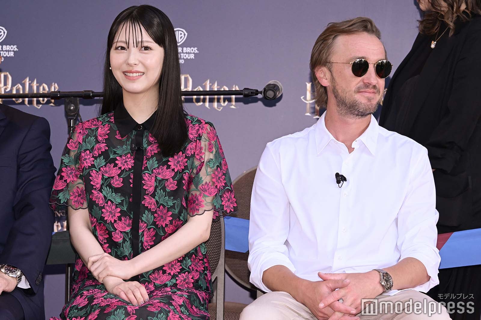 浜辺美波、トム・フェルトン（C）モデルプレス