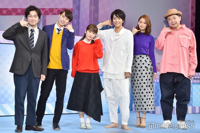 舞台『カレフォン』囲み取材にて/左から:山崎樹範、戸塚純貴、川栄李奈、廣瀬智紀、柳美稀、鈴木おさむ (C)モデルプレス