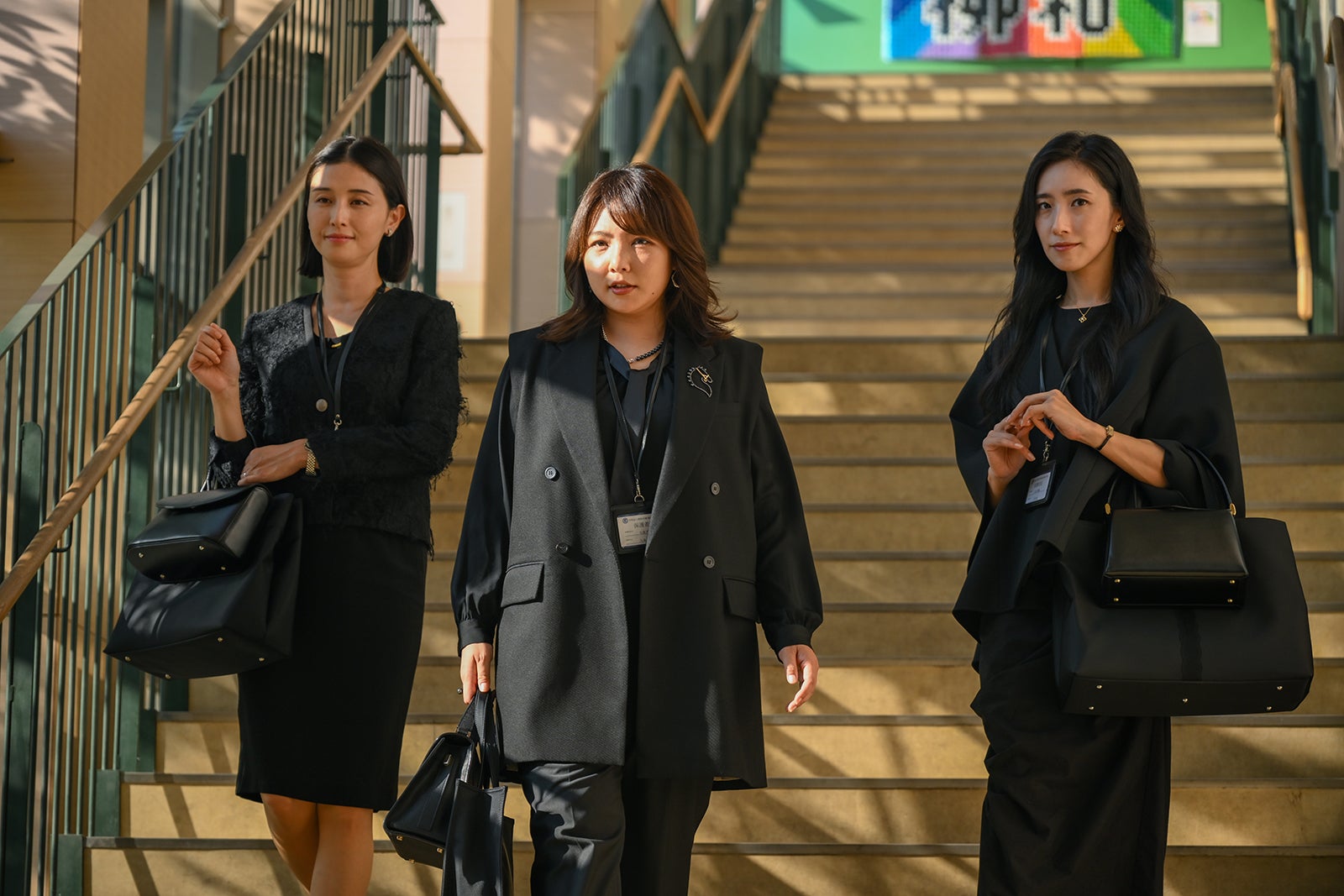 橋本マナミ、野呂佳代、中田クルミ「フェイクマミー」第2話（C）TBS