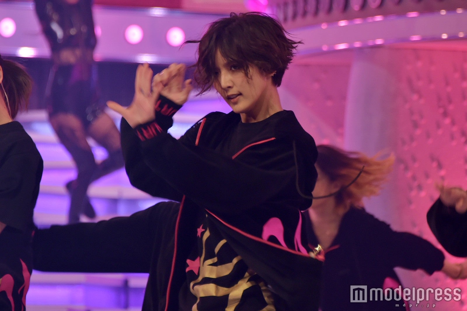 E-girls （C）モデルプレス