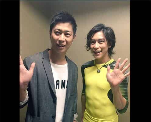 佐野岳、パンサー尾形と“そっくり”写真公開もシックスパックに反響