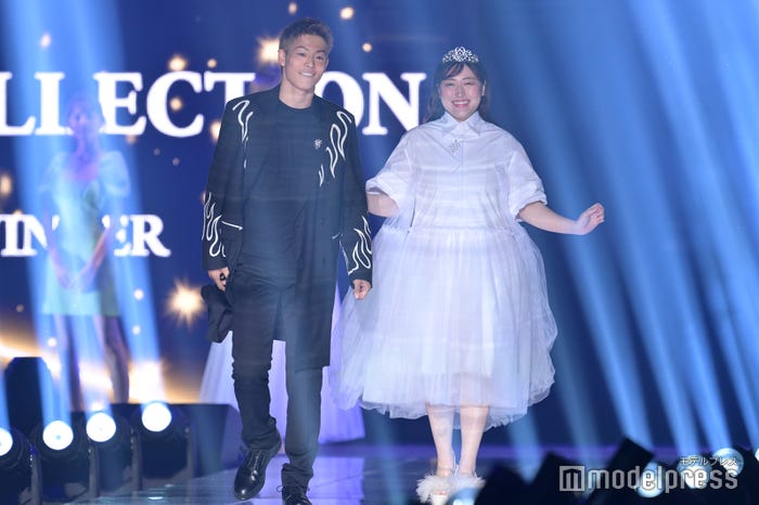 (左から)三浦孝太、丸山礼(C)モデルプレス