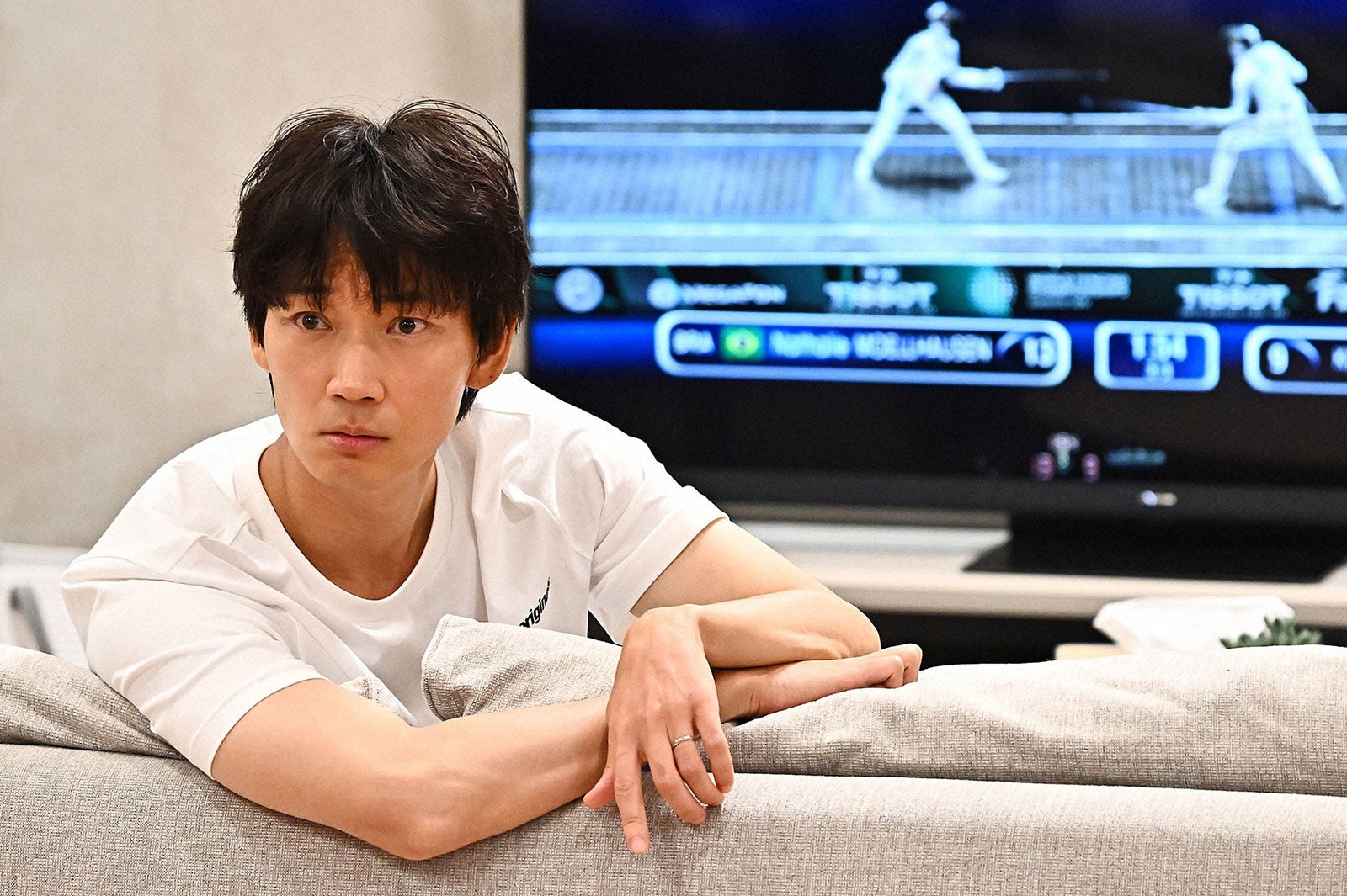 綾野剛／「オールドルーキー」第5話より（C）TBS