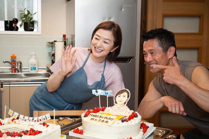 鈴木京香、内野聖陽(C)テレビ朝日