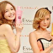 梨花 ローラ Cmで初共演 悩める女性たちにエール モデルプレス