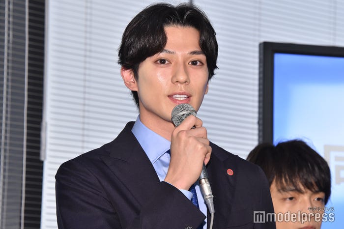 新田真剣佑(C)モデルプレス