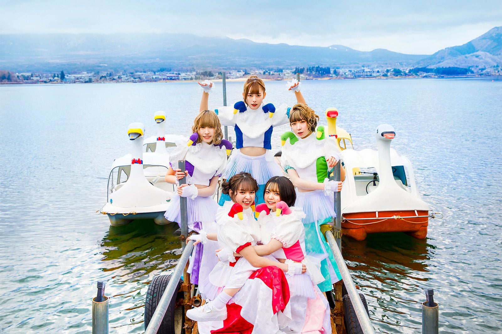 豆柴の大群（提供写真）