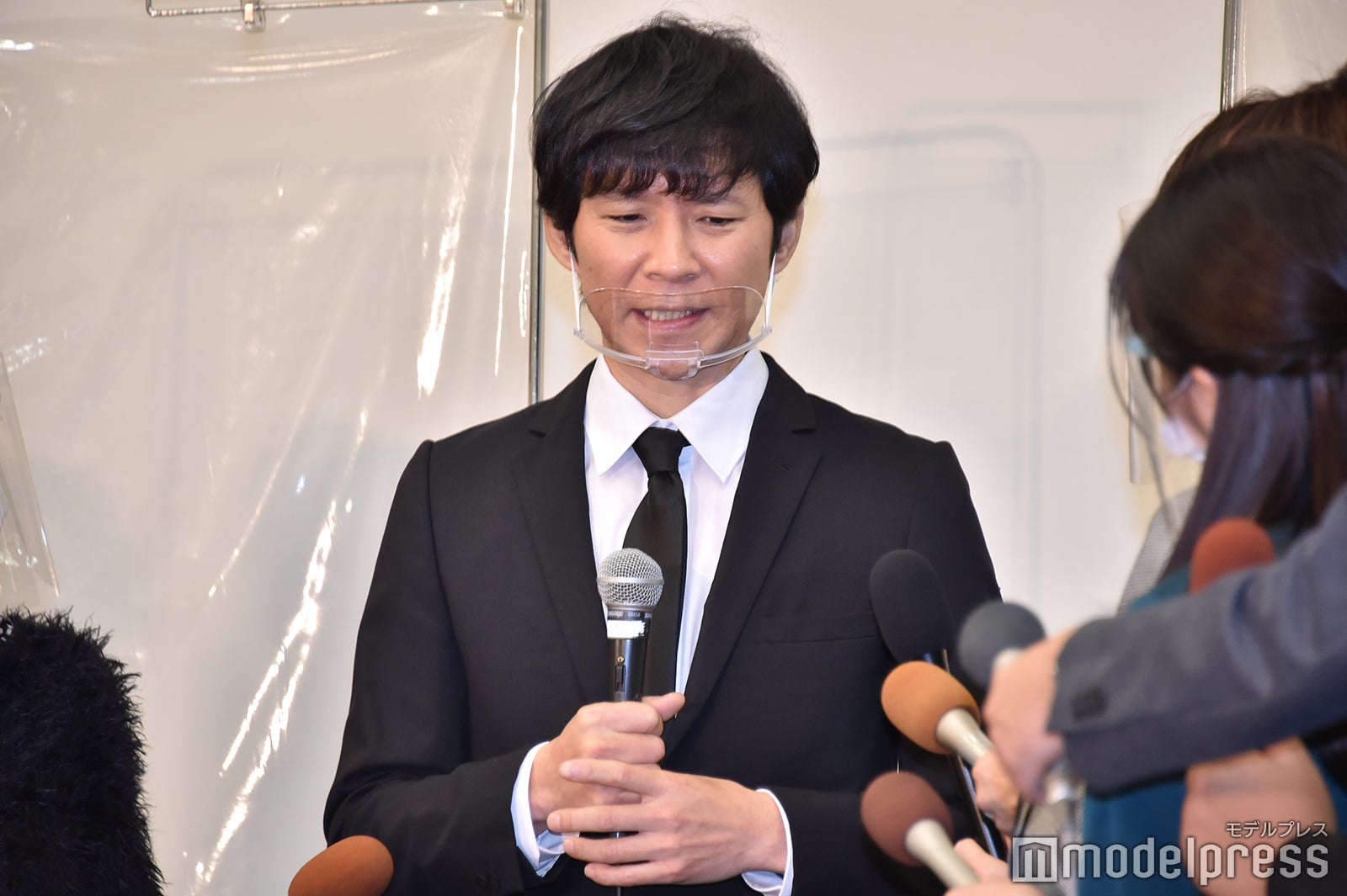 渡部建謝罪会見 （C）モデルプレス