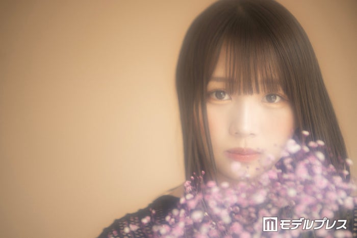 ばんばんざい・るな、タンクトップ姿でほっそり二の腕披露「可愛すぎる」「ビジュ爆発してる」と反響