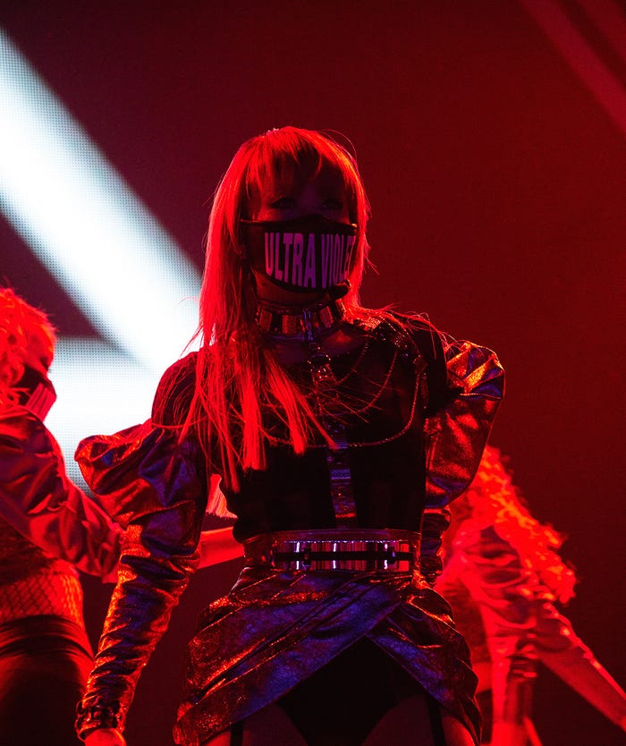 倖田來未/「KODA KUMI LIVE TOUR 2017 ~W FACE~」より(画像提供:avex)