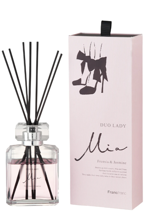 デュオレディーのルームフレグランスピンク（フリージア＆ジャスミン）