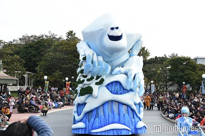 マシュマロウのフロート/「フローズンファンタジーパレード」(C)モデルプレス