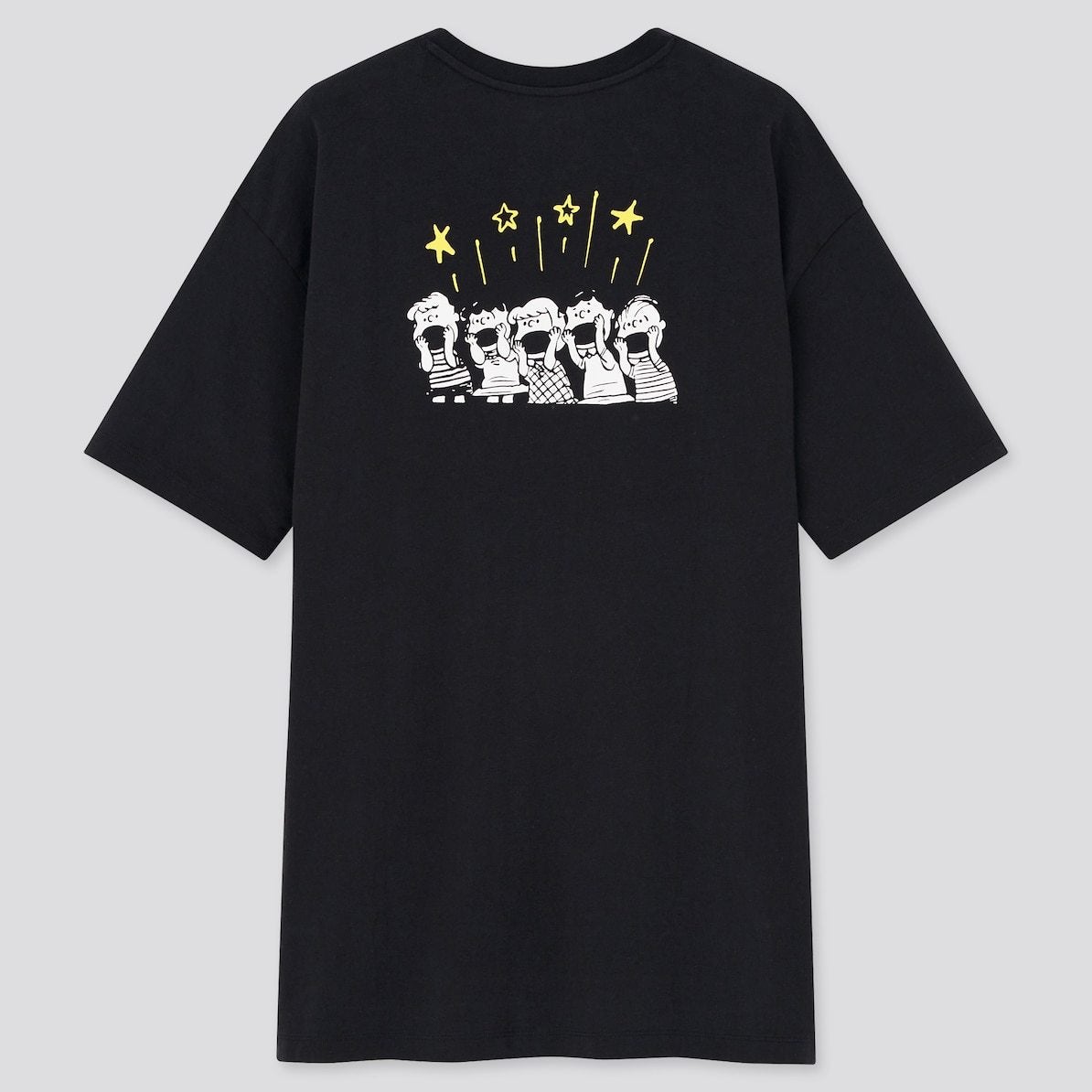 ユニクロ　UNIQLO　UT　Tシャツ　ユーティー　スヌーピー　ピーナッツ　SNOOPY　PEANUTS　ヴィンテージ　VINTAGE　コラボ　新作　トップス　おすすめ　レディース　女性　かわいい　可愛い　カワイイ