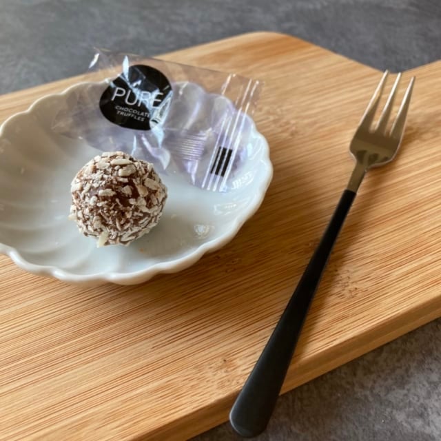 成城石井のピュア社トリュフアソートココナッツ味