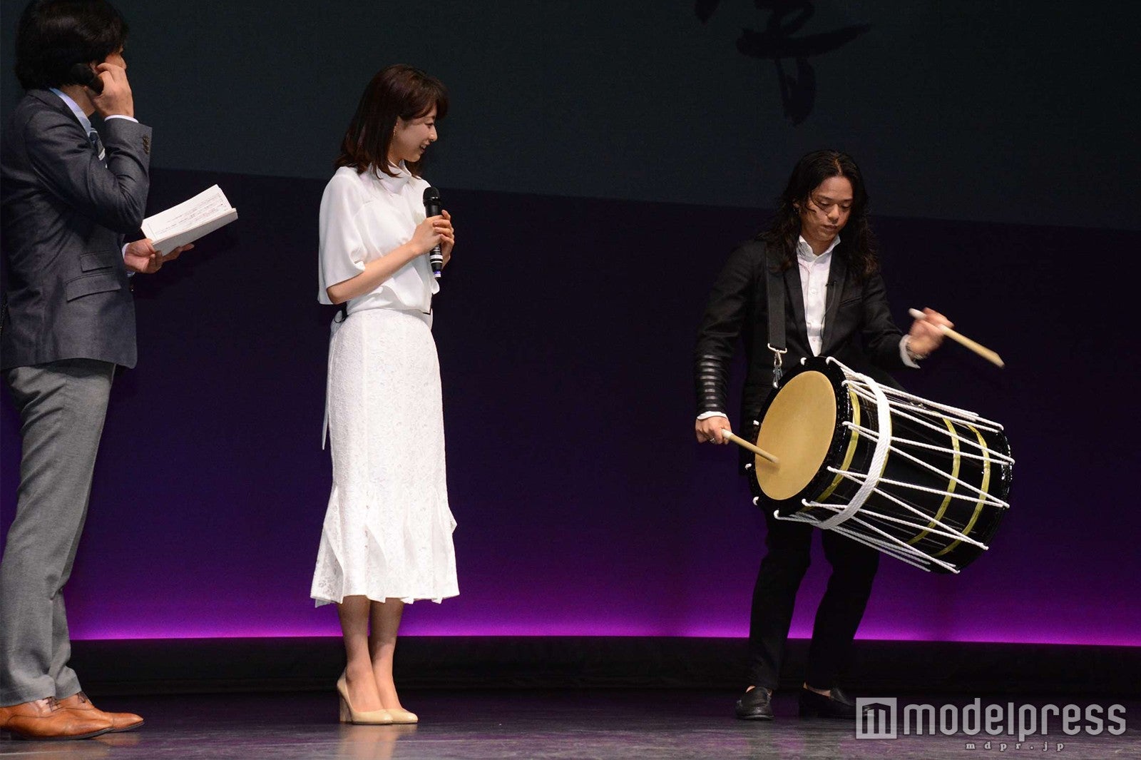 加藤綾子、パフォーマンスに感激 （C）モデルプレス