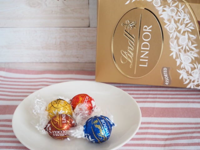 4種類のチョコとパッケージ