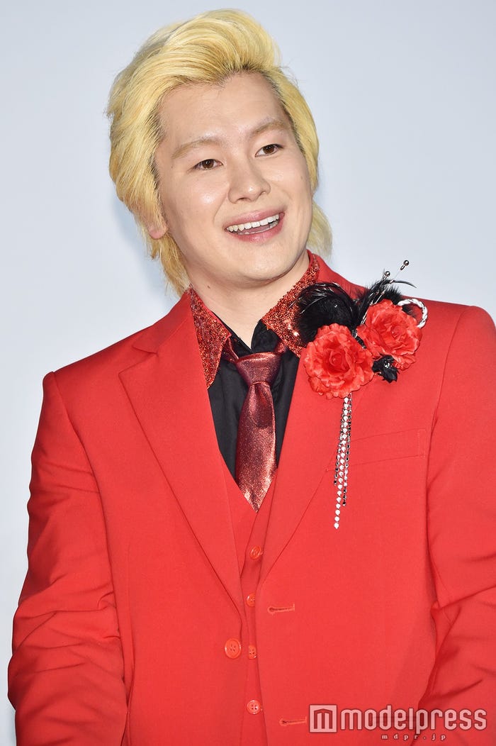 メイプル超合金のカズレーザー(C)モデルプレス