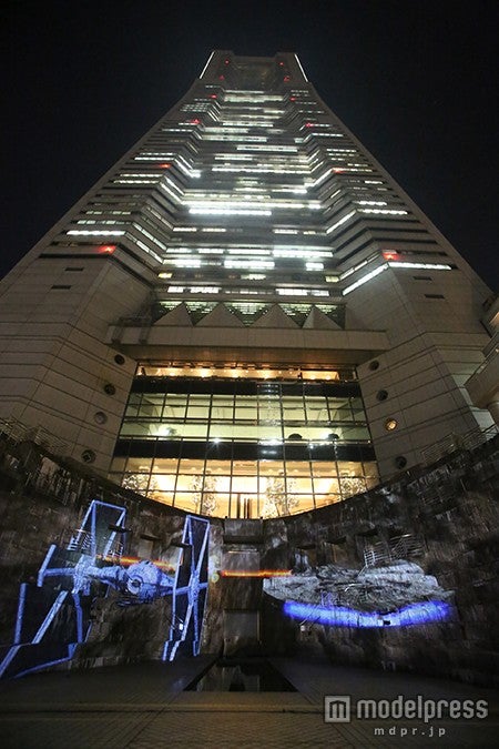 プロジェクションマッピング「スター・ウォーズ 果てしなき銀河の旅」（C）＆TM lucasfilm Ltd．