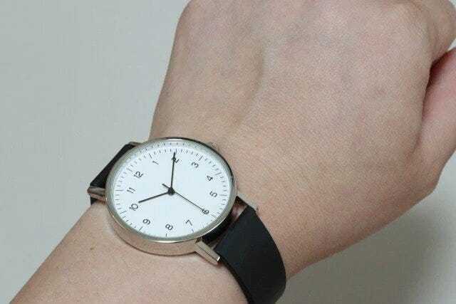 ダイソー シンプルデザインウォッチ ダイソー シンプルデザインウォッチ