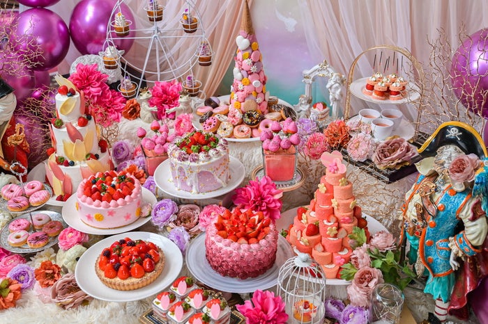 ピンクの苺スイーツビュッフェ Strawberry Sweets Collection Ii Pink Fantasia 大阪で開催 女子旅プレス ピンクの苺スイーツビュッフェ Strawberry Sweets Collection Ii Pink Fantasia 大阪で開催 女子旅プレス