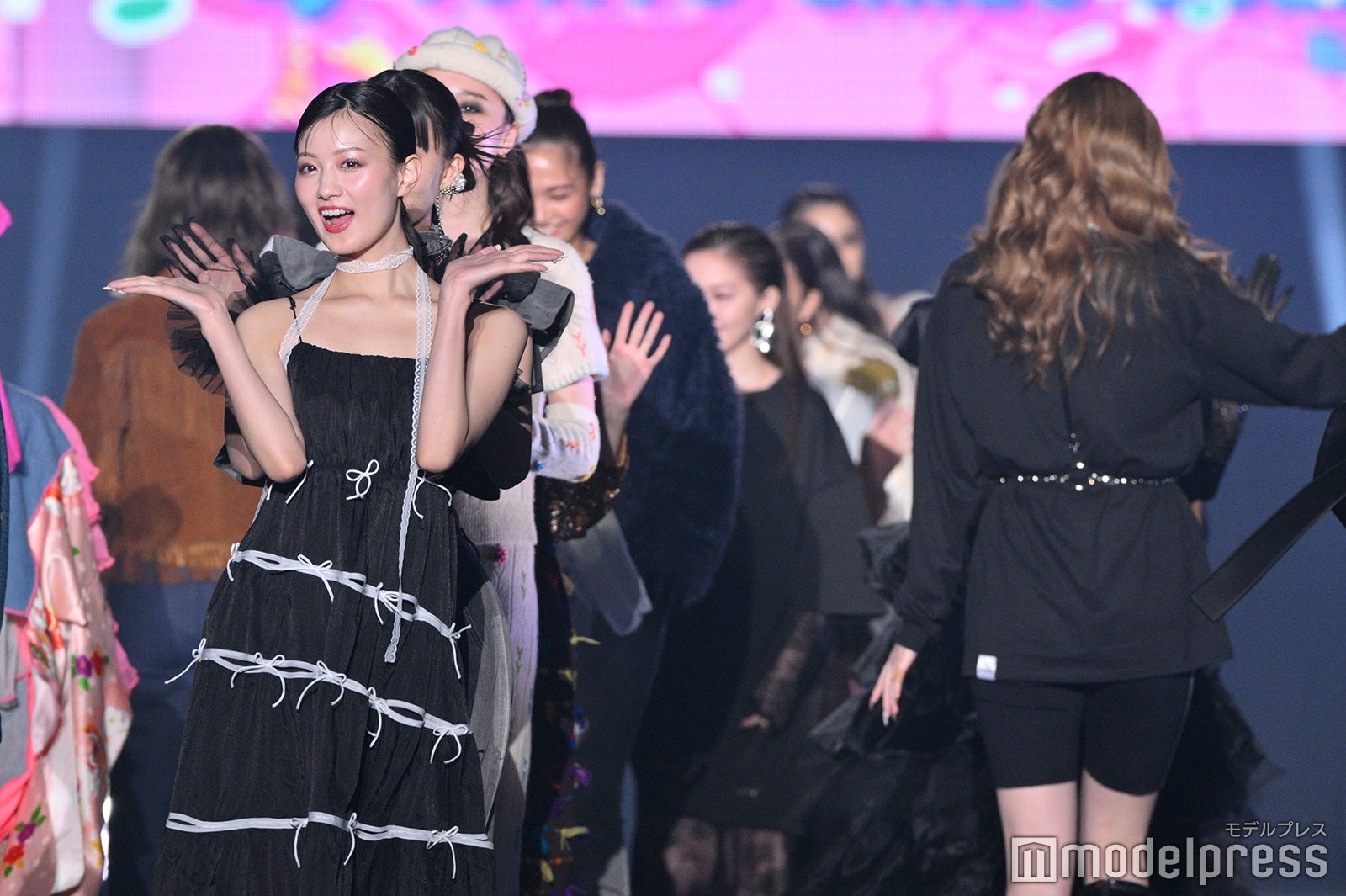 フィナーレの様子（C）モデルプレス