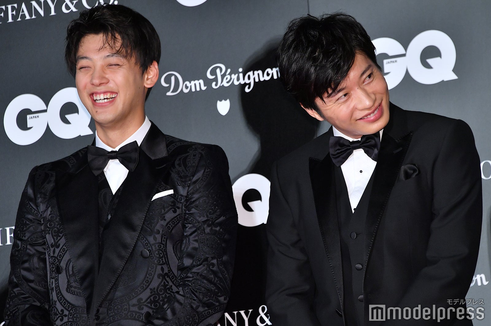 竹内涼真、田中圭（C）モデルプレス