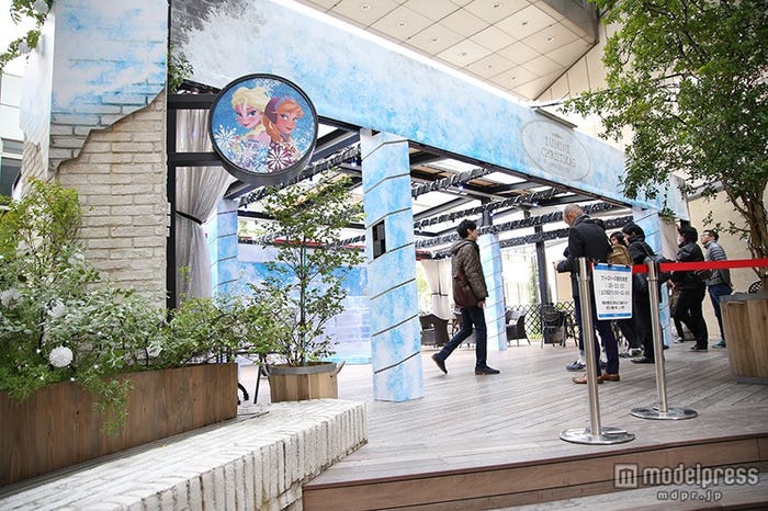 「ルミネ有楽町」(C)Disney